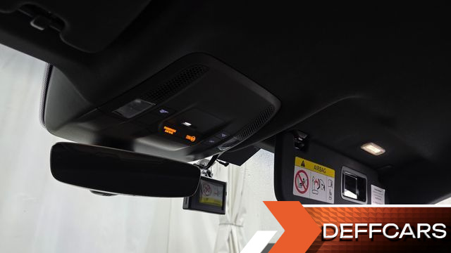 Porsche TAYCAN Base купить на сайте DeffCars