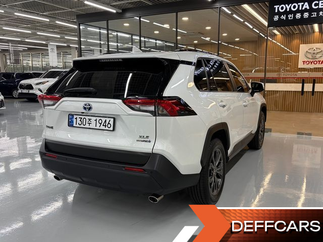 Toyota RAV4 2.5 2WD Hybrid XLE купить на сайте DeffCars
