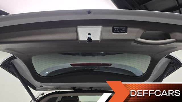 Kia CARNIVAL 7-Seater Signature купить на сайте DeffCars
