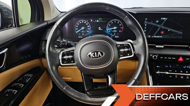 Kia CARNIVAL Gasoline 7-Seater Signature купить на сайте DeffCars