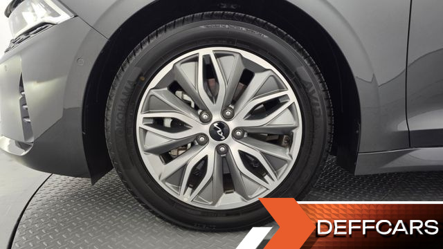 Kia K5 Signature купить на сайте DeffCars
