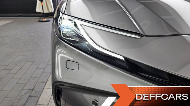 Toyota CAMRY 2.5 XLE Premium Hybrid купить на сайте DeffCars