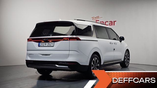 Kia CARNIVAL 7-Seater Signature купить на сайте DeffCars