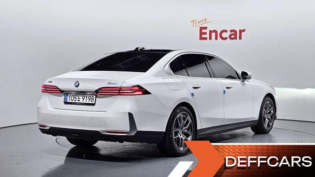 BMW 5-SERIES 530i xDrive купить на сайте DeffCars