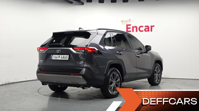 Toyota RAV4 2,5 4WD Hybrid LTD купить на сайте DeffCars