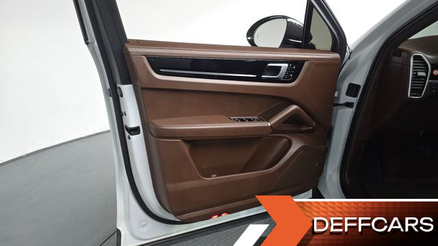 Porsche CAYENNE 3.0 E-Hybrid Coupe купить на сайте DeffCars