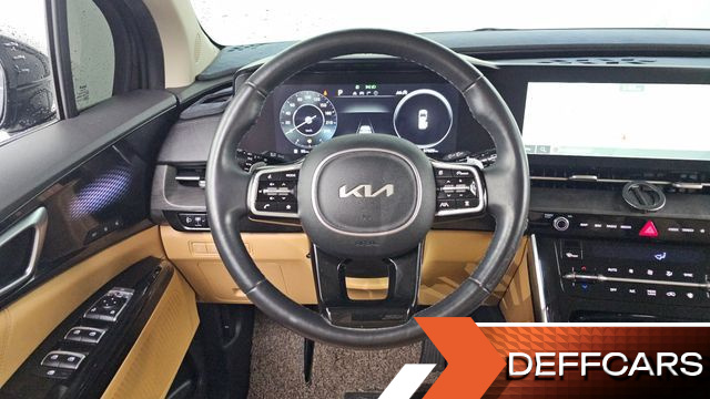 Kia CARNIVAL 9-Seater Signature купить на сайте DeffCars