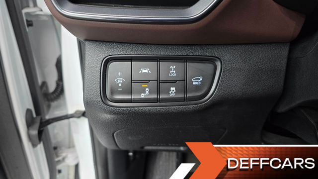 Hyundai SANTAFE Diesel 2.2 4WD Inspiration купить на сайте DeffCars