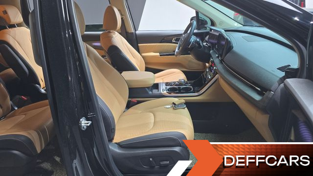 Kia CARNIVAL 9-Seater Signature купить на сайте DeffCars