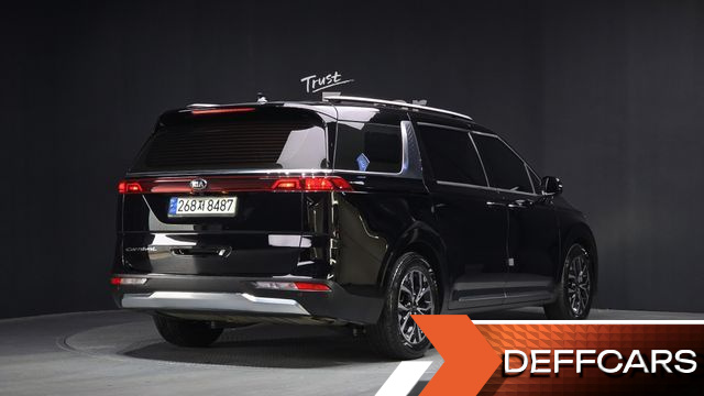 Kia CARNIVAL 9-Seater Noblesse купить на сайте DeffCars