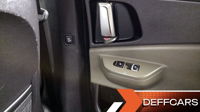 Kia CARNIVAL 9-Seater Prestige купить на сайте DeffCars