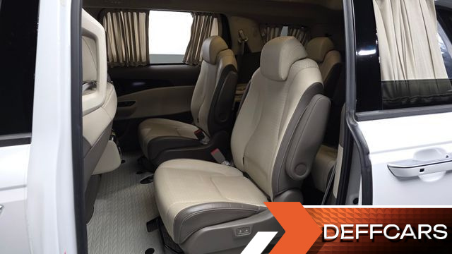 Kia CARNIVAL Gasoline 9-Seater Hi-Limousine Signature купить на сайте DeffCars