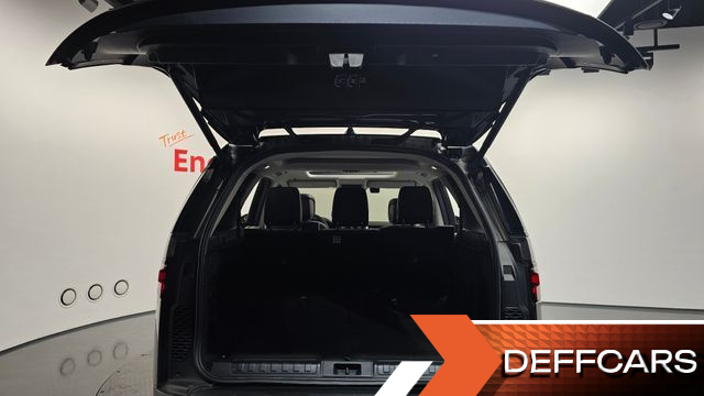 Land Rover DISCOVERY D250 SE купить на сайте DeffCars