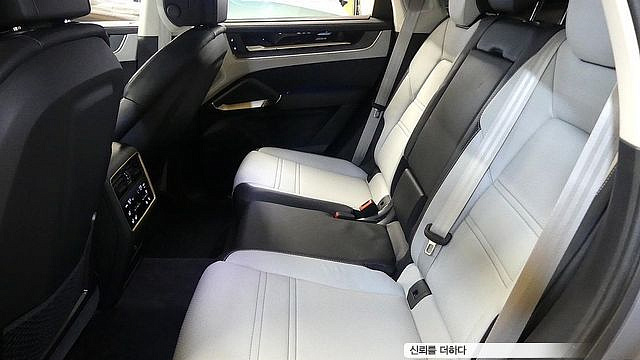 Porsche CAYENNE 3.0 E-Hybrid Coupe купить на сайте DeffCars