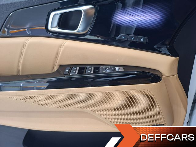Kia CARNIVAL 9-Seater Signature купить на сайте DeffCars
