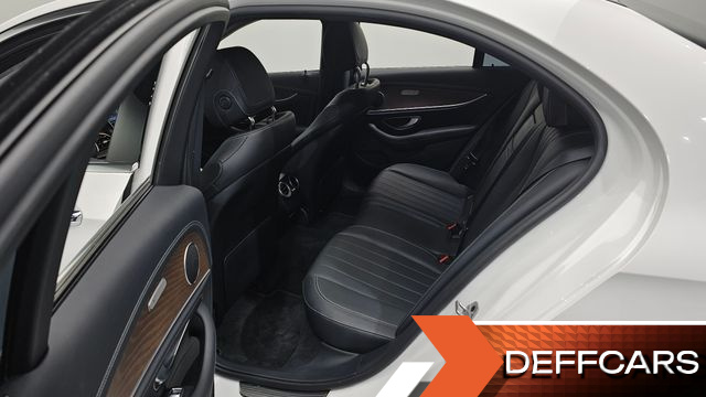 Mercedes E-CLASS E220d 4MATIC Exclusive купить на сайте DeffCars