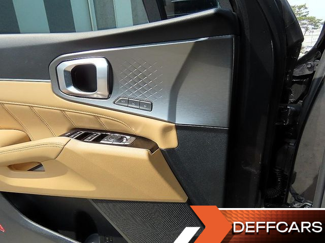 Kia SORENTO HEV 1.6 4WD Signature купить на сайте DeffCars
