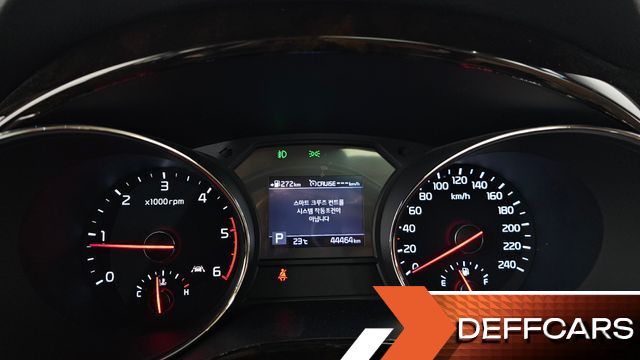 Kia CARNIVAL 9-Seater Noblesse Special купить на сайте DeffCars