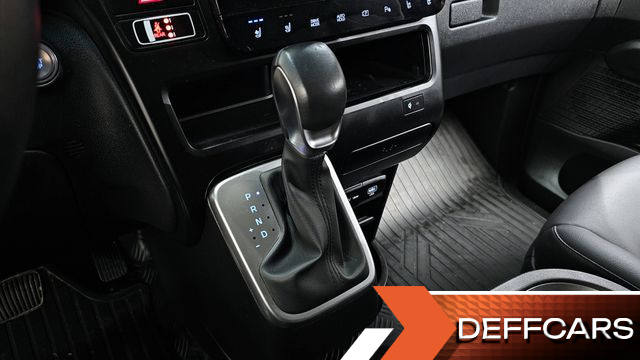 Hyundai STARIA Cargo 5-Seater Modern купить на сайте DeffCars
