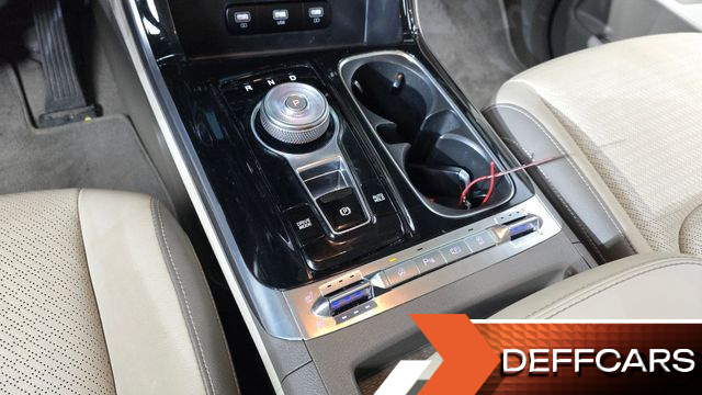 Kia CARNIVAL 7-Seater Noblesse купить на сайте DeffCars