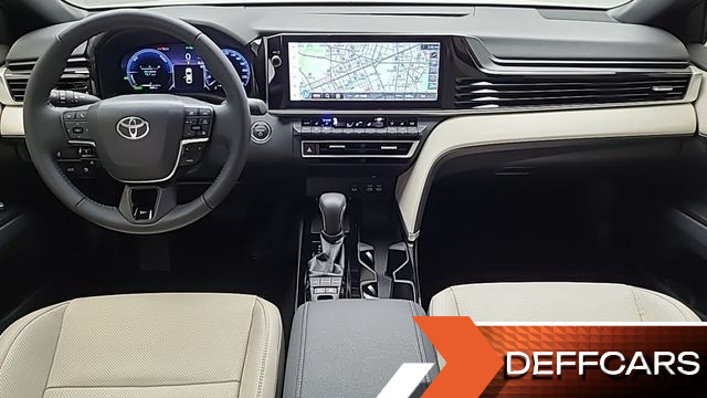 Toyota CAMRY 2.5 XLE Hybrid купить на сайте DeffCars