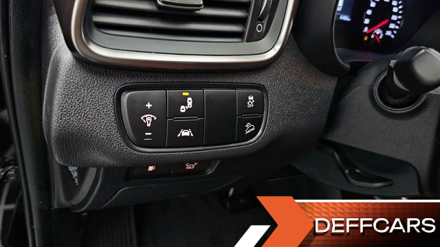 Kia SORENTO Gasoline 2.0 Turbo 2WD Master Special купить на сайте DeffCars