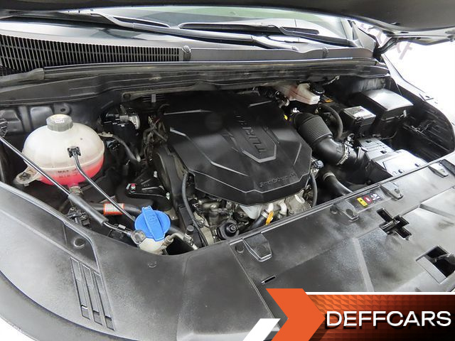 Kia CARNIVAL 9-Seater Signature купить на сайте DeffCars