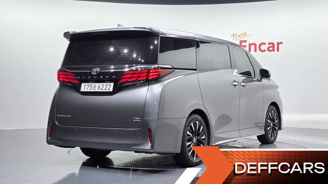 Toyota ALPHARD 2.5 HEV Executive AWD купить на сайте DeffCars