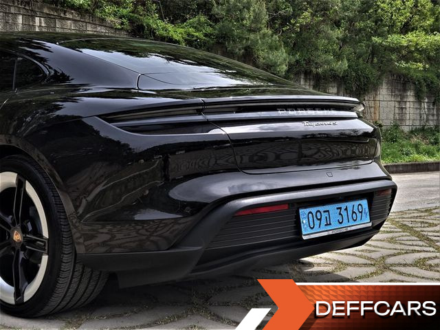 Porsche TAYCAN 4S купить на сайте DeffCars