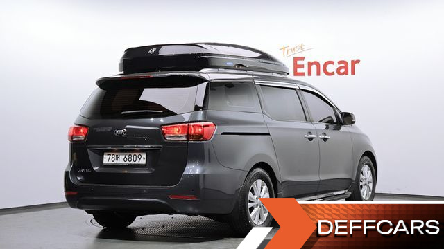 Kia CARNIVAL 11-seater Luxury купить на сайте DeffCars