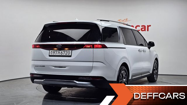 Kia CARNIVAL 9-Seater Noblesse купить на сайте DeffCars
