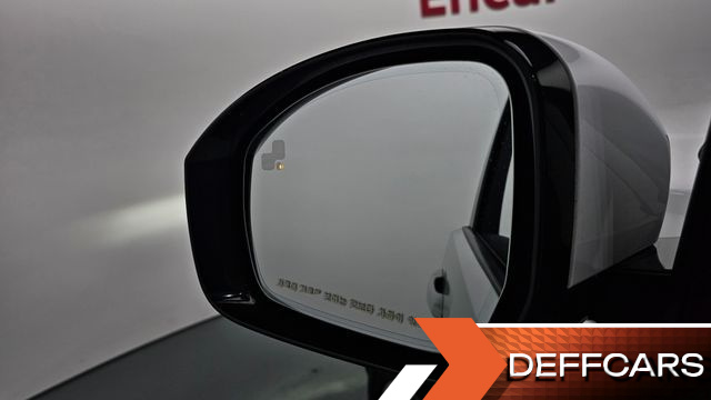 Land Rover DISCOVERY 3.0 TD6 HSE купить на сайте DeffCars