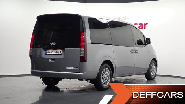 Hyundai STARIA L3.5 Cargo 3-Seater Modern купить на сайте DeffCars