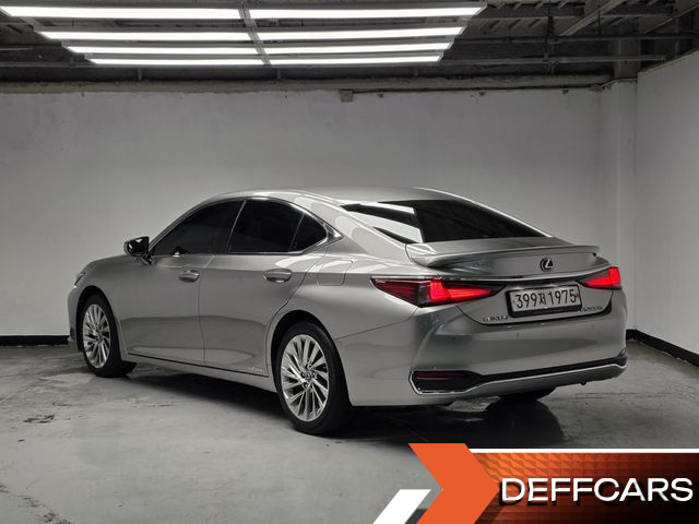 Lexus ES Luxury Plus купить на сайте DeffCars