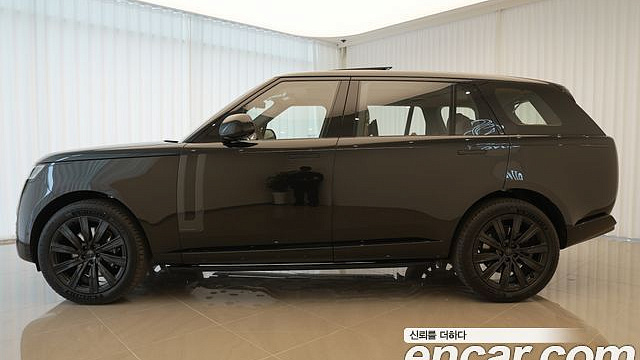 Land Rover RANGE ROVER P530 Autobiography Long Wheel Base купить на сайте DeffCars
