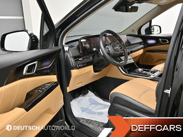 Kia CARNIVAL Gasoline 9-Seater Signature купить на сайте DeffCars