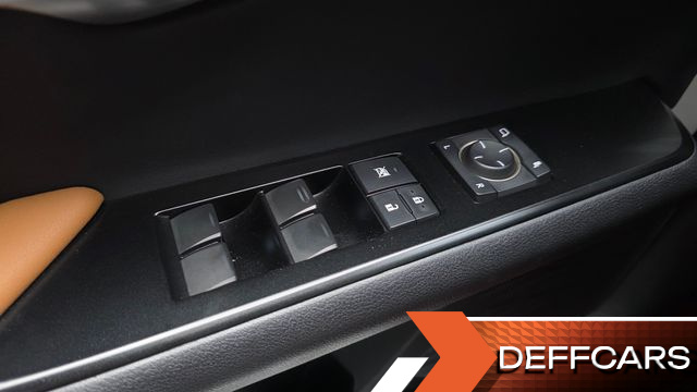 Lexus UX 2.0 2WD купить на сайте DeffCars