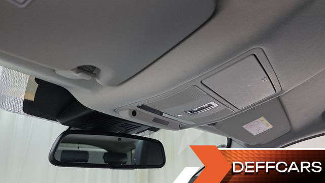 Land Rover DISCOVERY SPORT 2.0 TD4 SE купить на сайте DeffCars