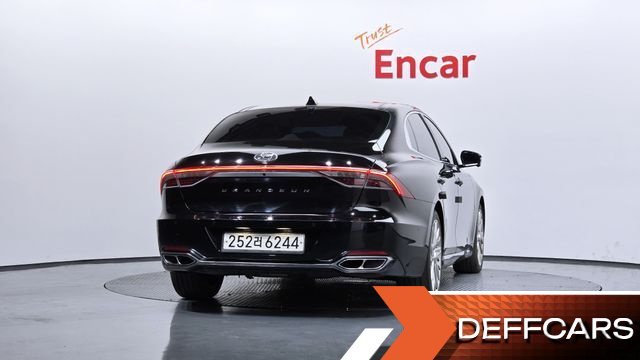 Hyundai GRANDEUR 3.3 Calligraphy купить на сайте DeffCars