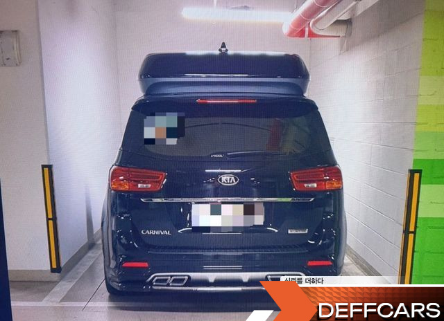 Kia CARNIVAL 9-Seater Hi-Limousine Prestige Hiroof купить на сайте DeffCars