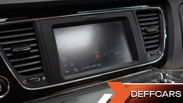Kia CARNIVAL 7-Seater Limousine VIP купить на сайте DeffCars