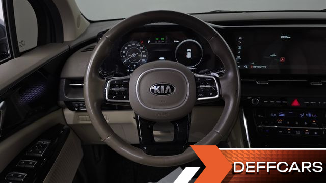 Kia CARNIVAL 7-Seater Signature купить на сайте DeffCars