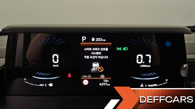 Hyundai STARIA Cargo 5-Seater Modern купить на сайте DeffCars