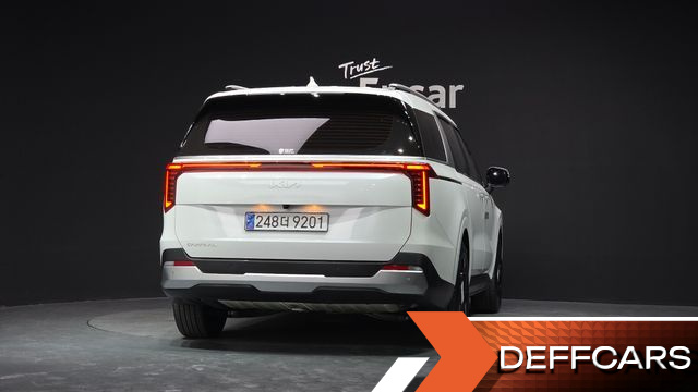 Kia CARNIVAL 9-Seater Prestige купить на сайте DeffCars