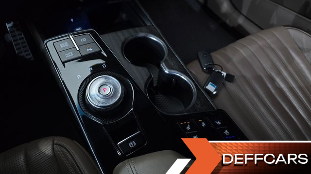 Kia K8 2.5 Gasoline 2WD Signature купить на сайте DeffCars