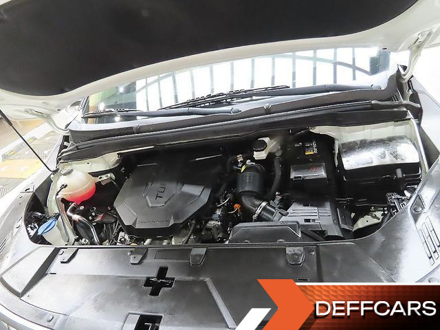 Kia CARNIVAL 9-Seater Prestige купить на сайте DeffCars