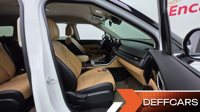 Kia CARNIVAL 9-Seater Prestige купить на сайте DeffCars