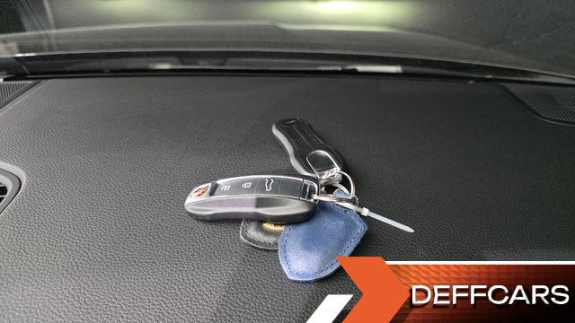 Porsche CAYENNE 3.0 купить на сайте DeffCars