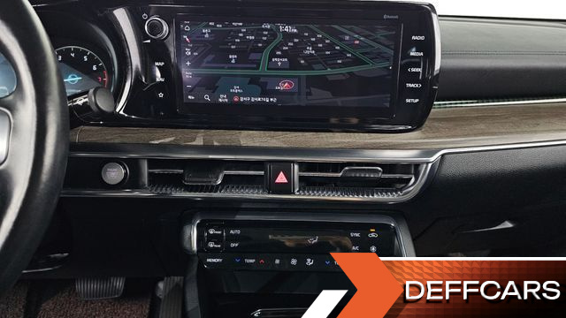 Kia K5 2.0 Signature купить на сайте DeffCars