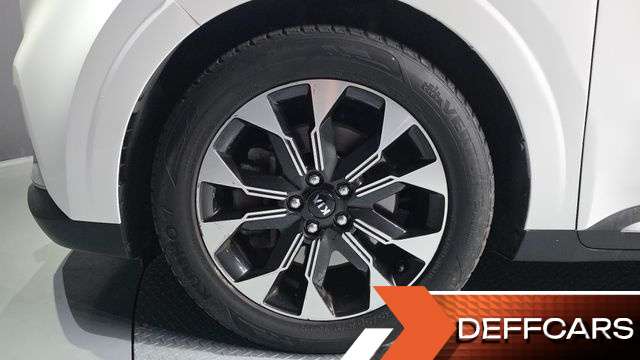 Kia CARNIVAL 9-Seater Signature купить на сайте DeffCars